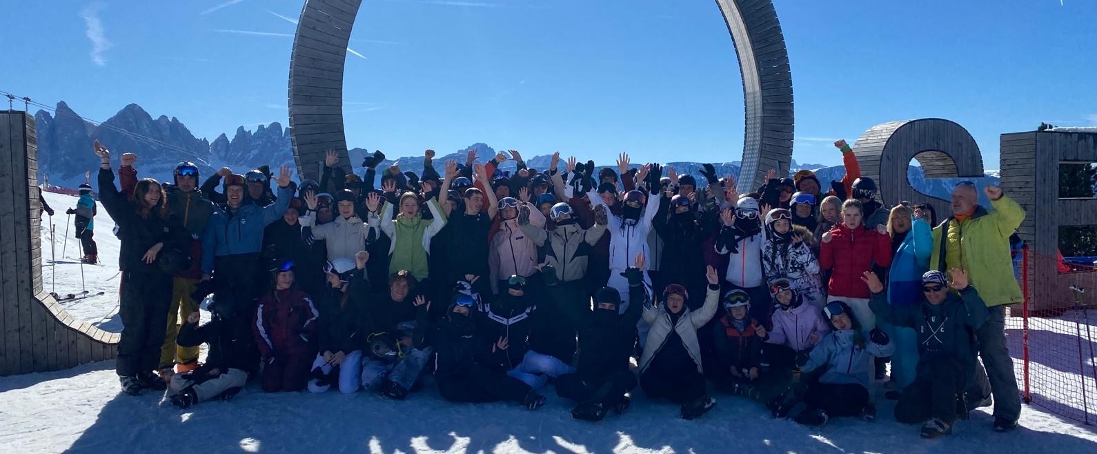 „Hatslokhe und Brokhe“  – buelowsports Skiausbildung 2026